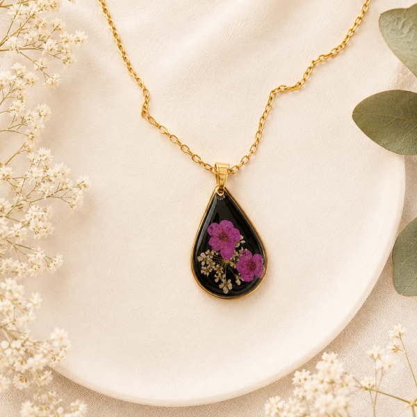 Real Pressed Flower Necklace (Style 103)