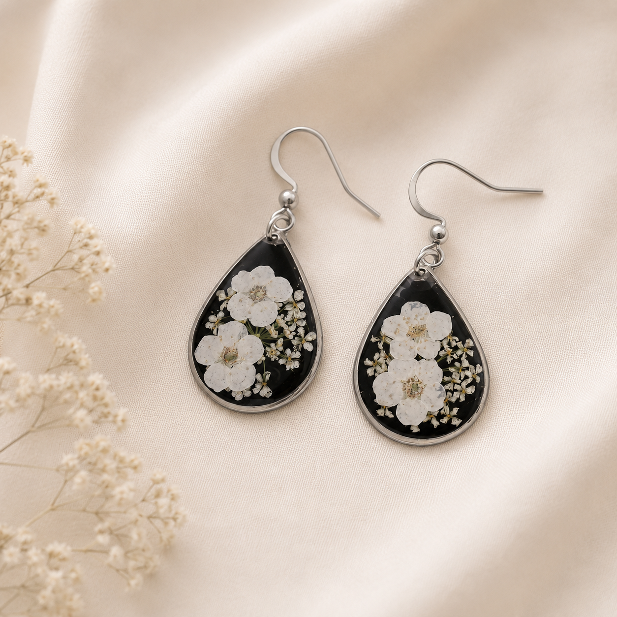 Real Pressed Flower Earrings (Style 106C)