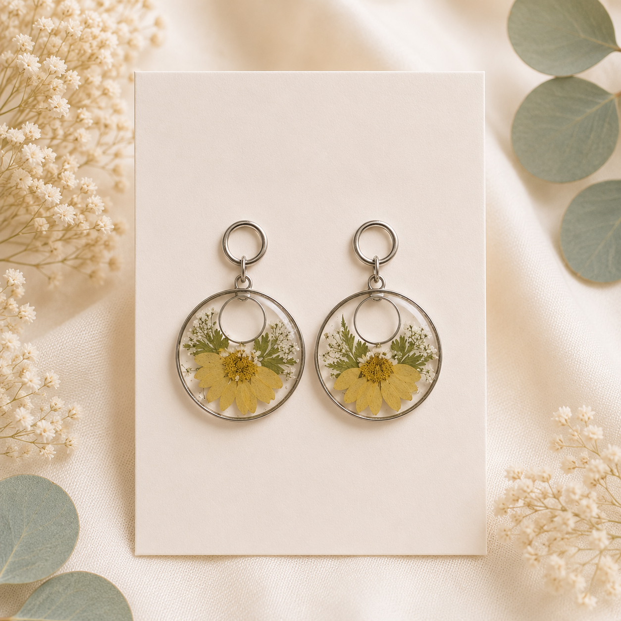 Daisy Real Pressed Flower Earrings (Style 170)
